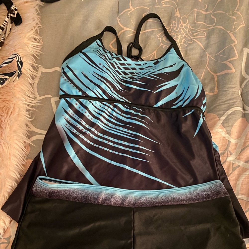 2 Women’s Bathing Suits